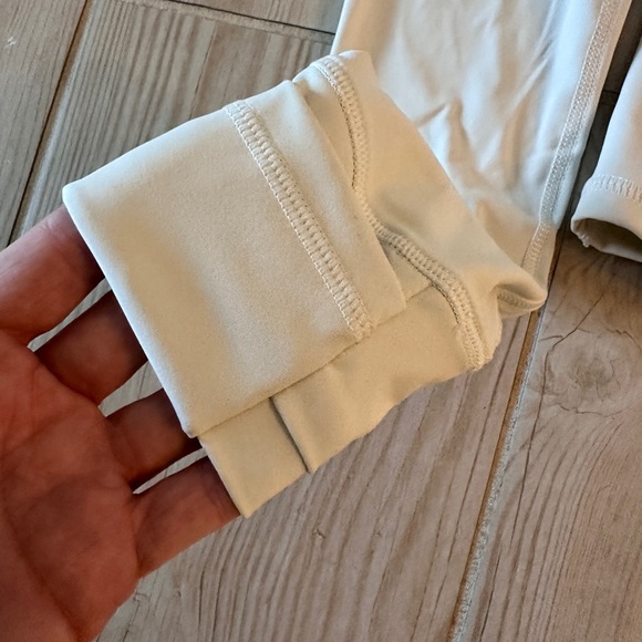 Lululemon Cream Slim Fit Zip-Up Athletic Jacket – Size 2 – NWT - Picture 4 of 6